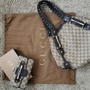 Authentic Gucci Medium GG Pelham Shoulder Handbag